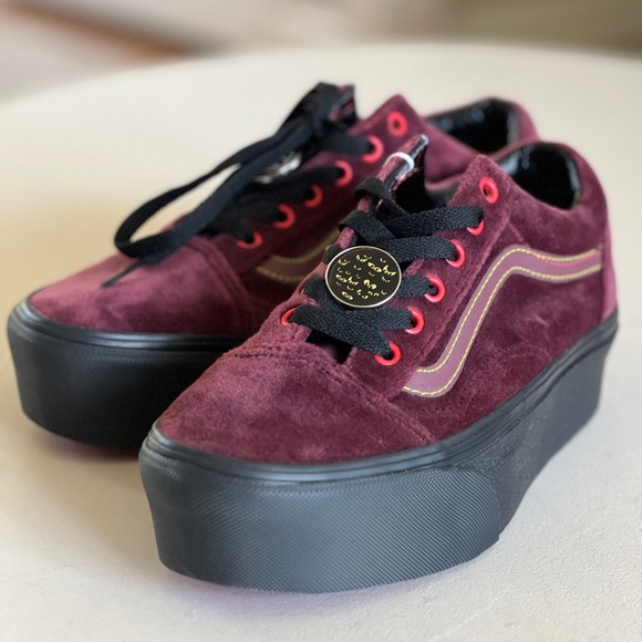 Disney x VANS Old Skool Stackform Shoes Poison Apple Mahogany Women's Size 7.5 - Picture 1 of 8